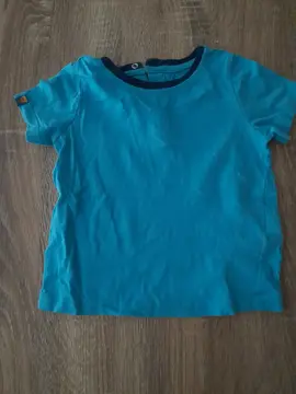 Tee-shirt bleu T 18 mois