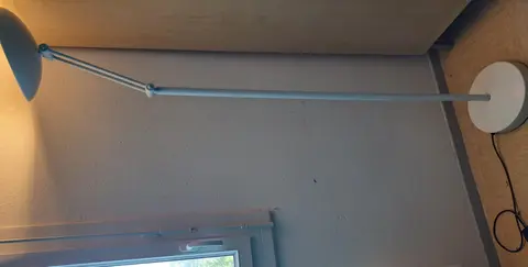 Pour cause de déménagement j 'offre : meuble TV, avec option d 'angle, living à monter, meuble