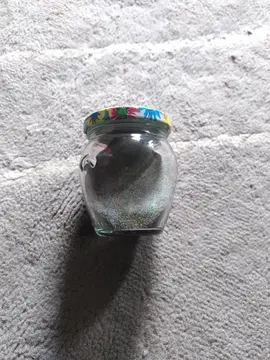 pot avec sable coloré