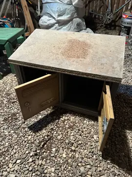 boîte aux lettres avec clés