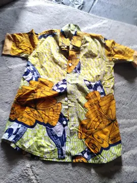 chemise africaine manches courtes taille 8-10 ans