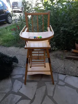 chaise haute en bois