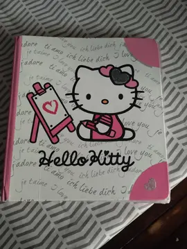 petit classeur hello kitty