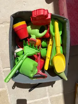 jouets de plage /bac à sable ou jardinage