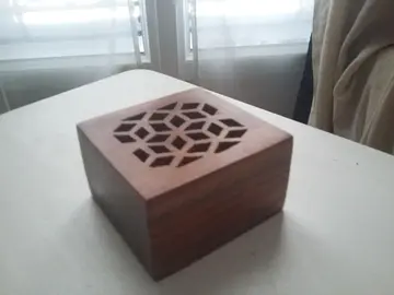 petite boîte bois 7.5cm