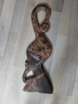 statue africaine murale