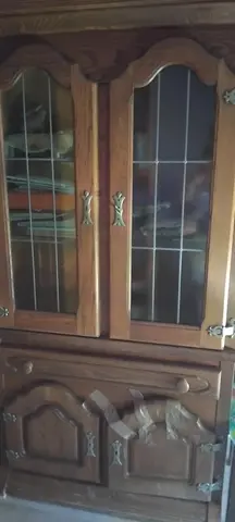 meuble avec vitrine