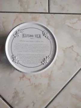 Boîte a thé vide