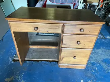 bureau tiroirs
