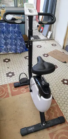Velo d'appartement à réparer