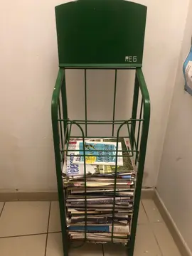 présentoir à magasine