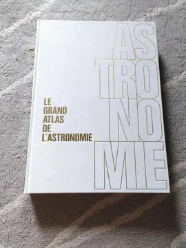 le grand livre de l'astronomie