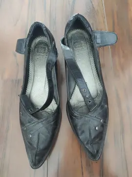 chaussures à talon en cuir