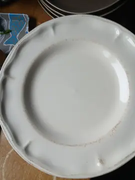 Assiettes plates