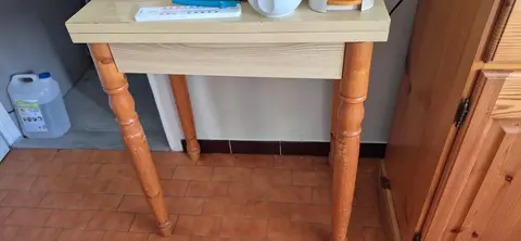 Petite table