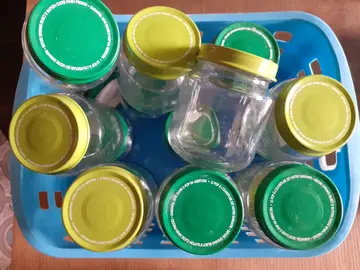 16 petits pots bébé avec couvercle