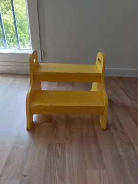 escabeau enfants Ikea