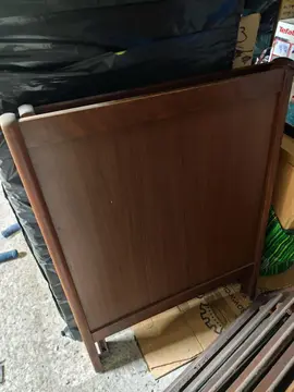Lit bébé réglable en hauteur avec matelas