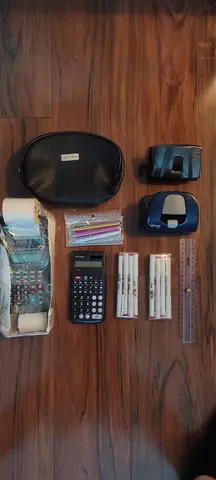 Lot d'accessoires de bureau