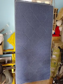 sommier avec matelas