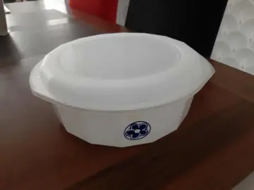 Boîte ronde avec couvercle