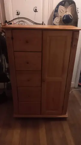 Armoire