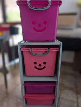 Meuble de rangement et bacs à jouets