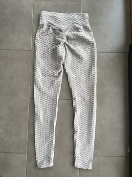 legging de sport gris avec scrunch S