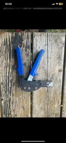 pince à placot