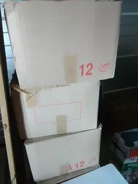 carton vêtements, livres...