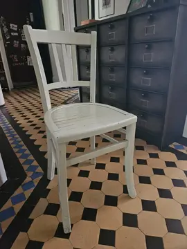 Chaise en bois