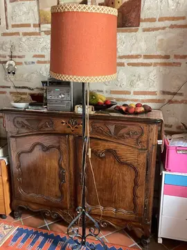 lampadaire pied en fer forgé