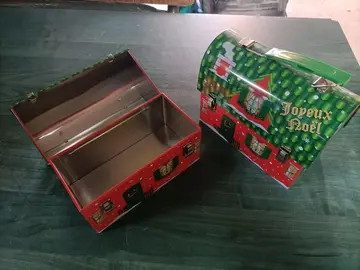 boites valises en métal