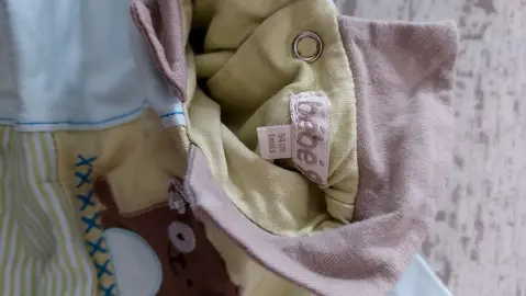 body bébé 1 mois