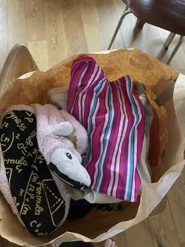Sac de sous-vêtements (culottes, bodies petit bateaux, chaussons, maillot de bains, tee-shirt) 6ans