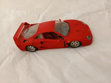 Voiture Ferrari 20 cm