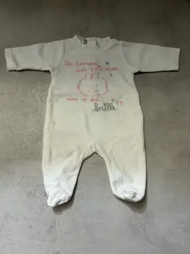 body bébé 1 mois