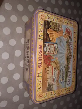 Boite de métal
