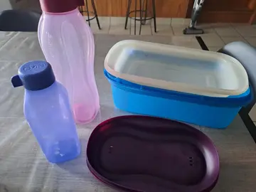 Lot boîtes tupperware