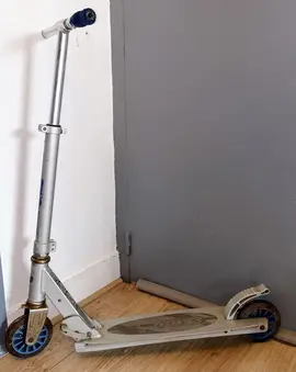 Trotinette enfant pour pièces