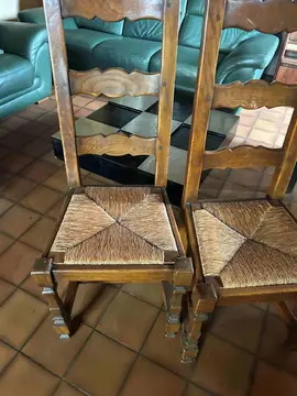 chaises paillées
