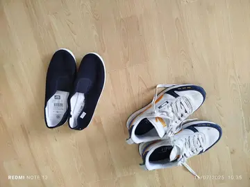 baskets et patins garçon taille 38 environ 11 ans