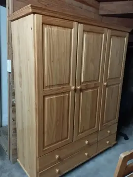 armoire en pin