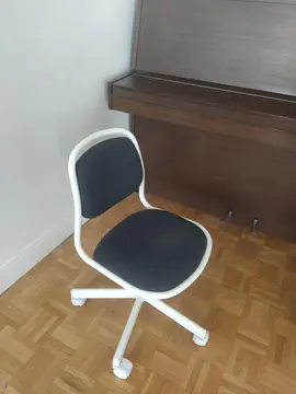 Chaises enfants de bureau IKEA