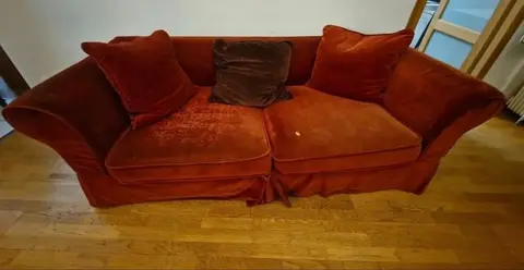 canapé rouge