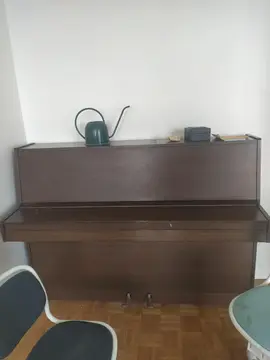 Piano droit