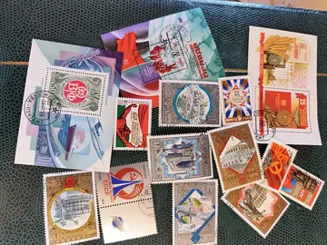 lot unique timbres étrangers