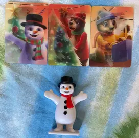 cartes 3 d et un bonhomme de neige