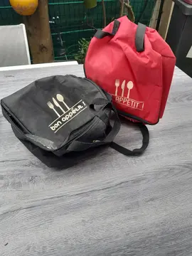 2 petits sacs glacière.