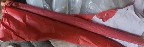nappes papier rouges